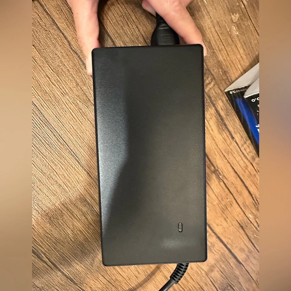 HP Black Charging Adapter